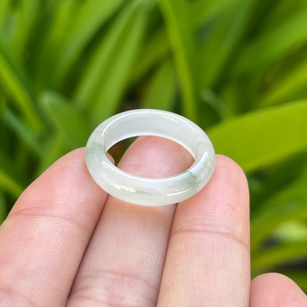 Size 7.75 Natural Tianshan‎ jade band ring 0122